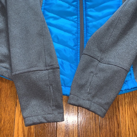 Woman’s Exertek Jacket - Picture 4 of 9